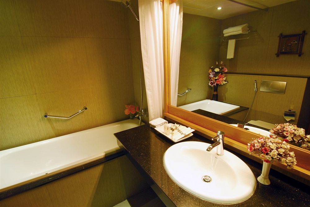 Hanoi Eternity Hotel Екстериор снимка